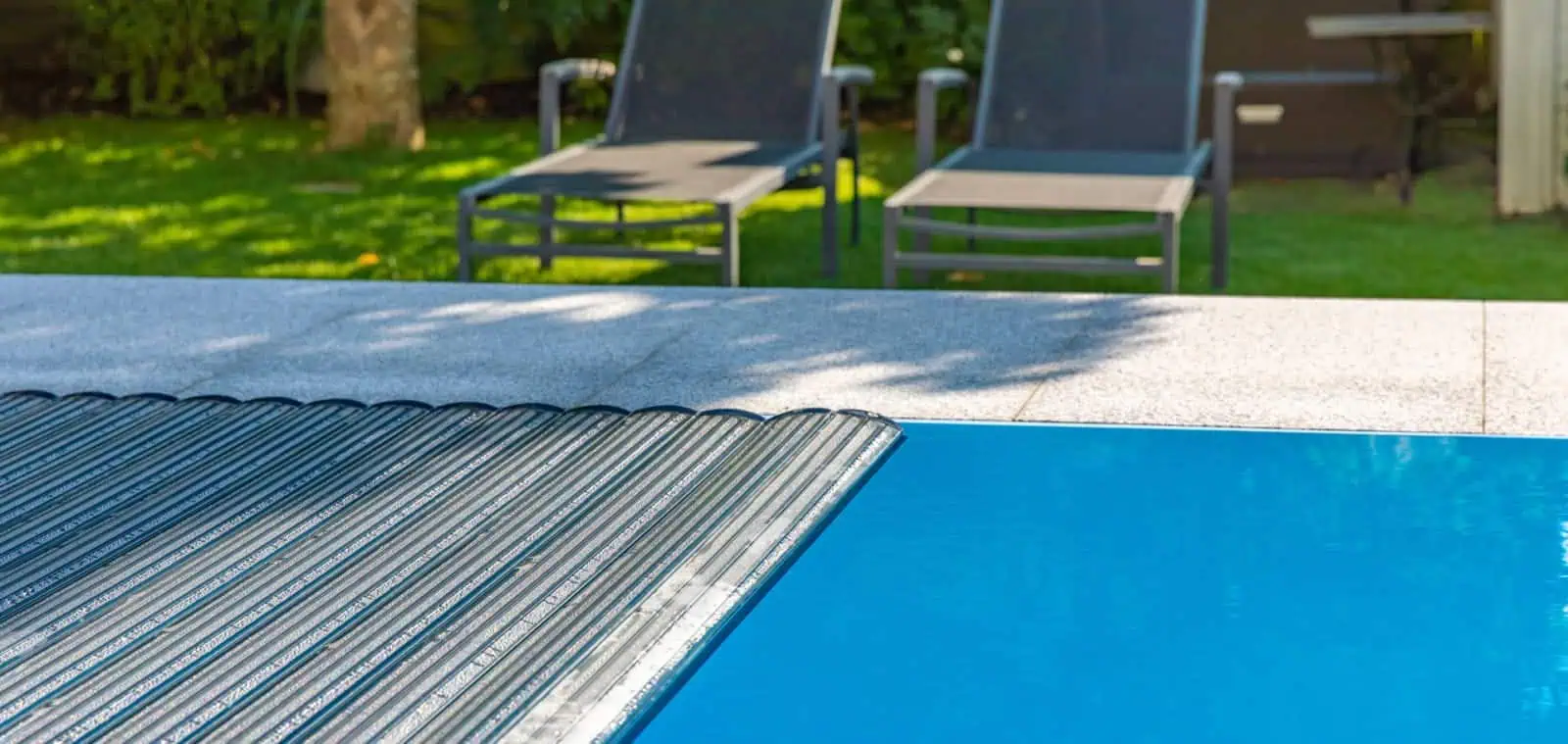 Hochwertiger Poolabdeckungen aus hochwertigem Material, deutsche Qualität, langlebig und robust.
